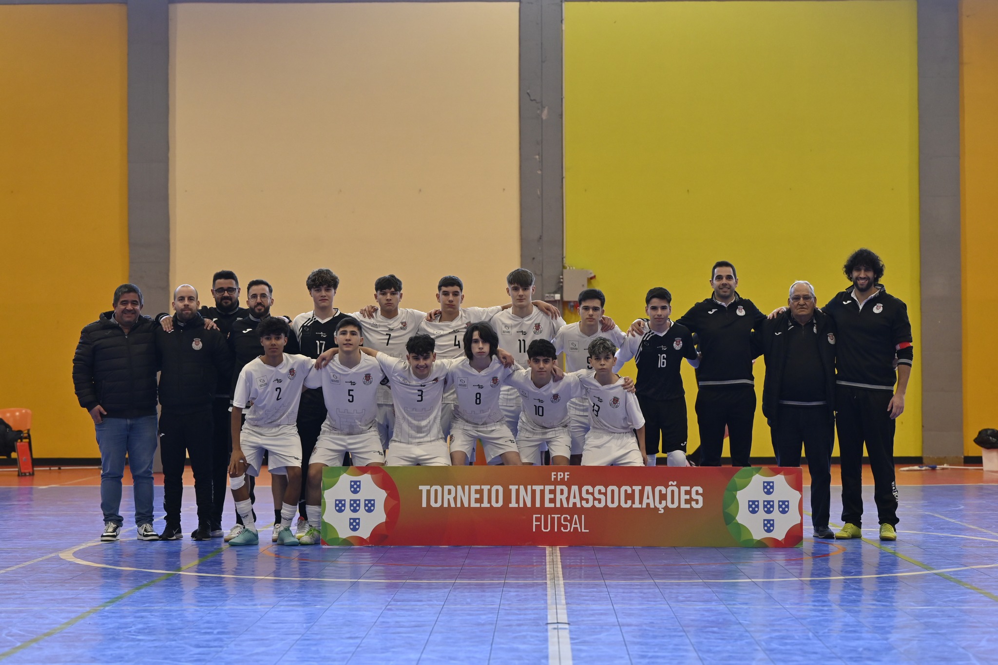 Seleção Sub-15 Futsal: Prestação imaculada vale lugar no Grupo A